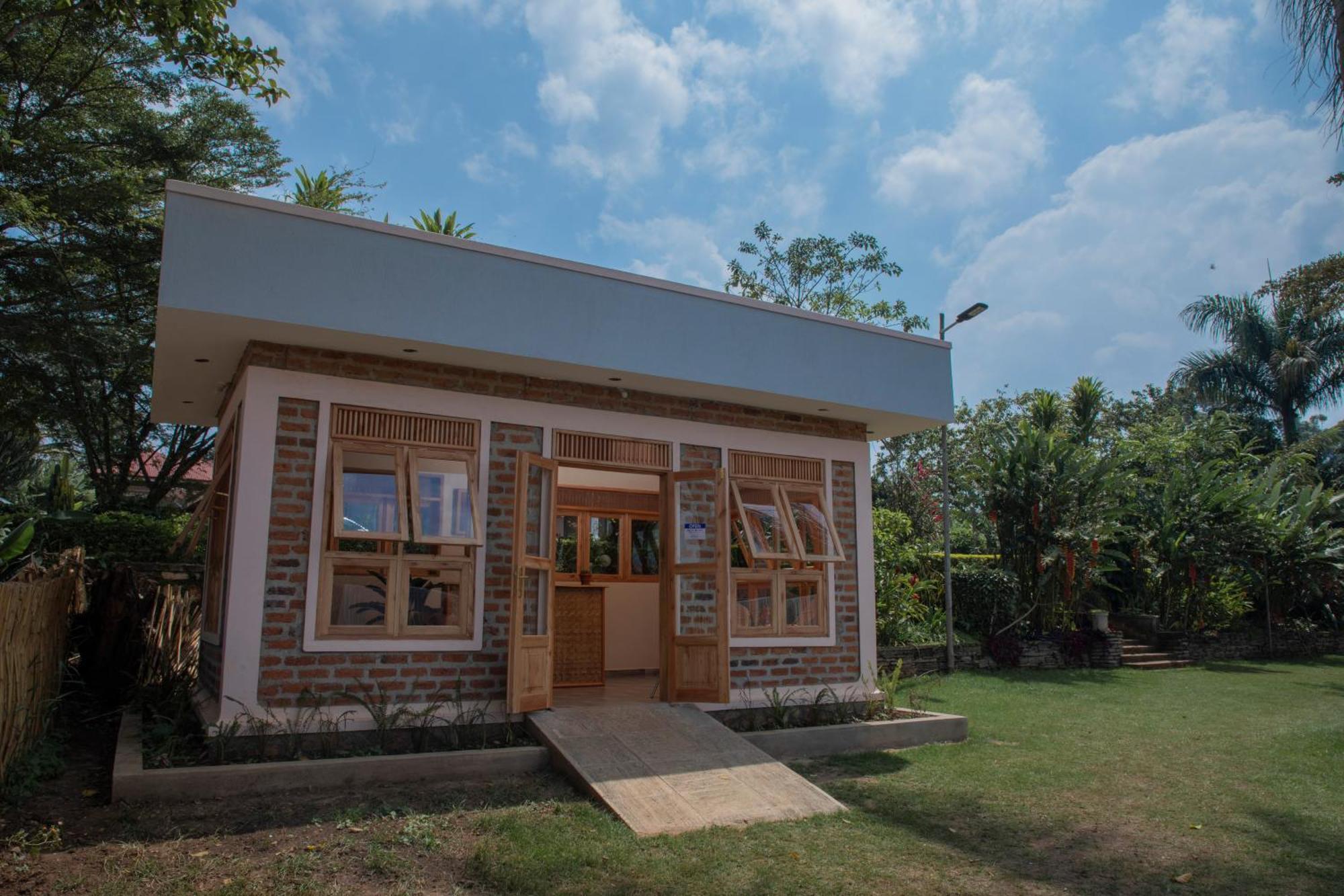 Kaswa Lodge Fort Portal Bagian luar foto