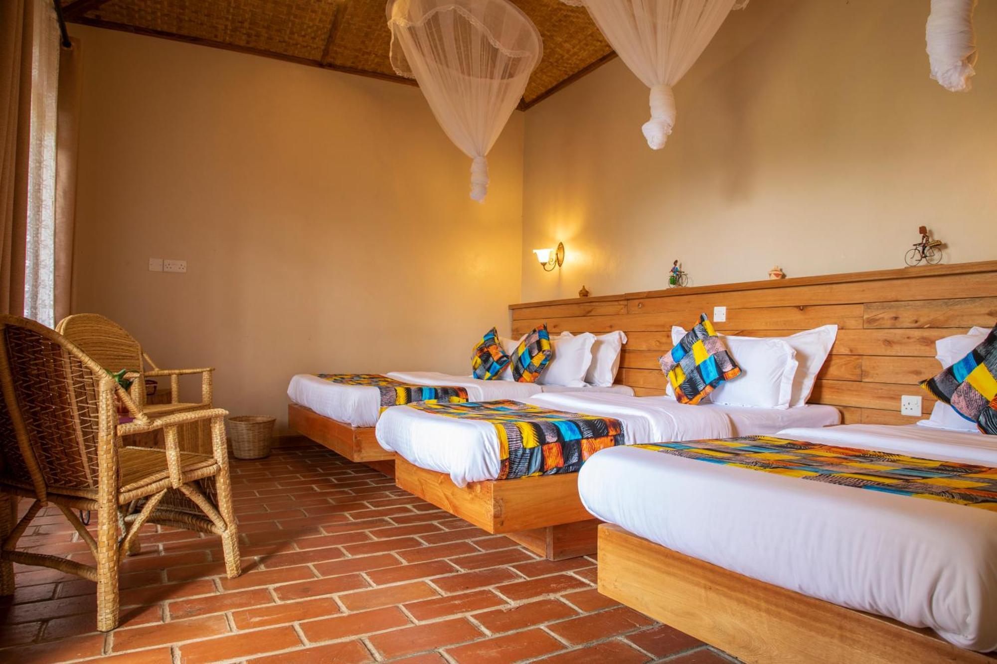 Kaswa Lodge Fort Portal Bagian luar foto