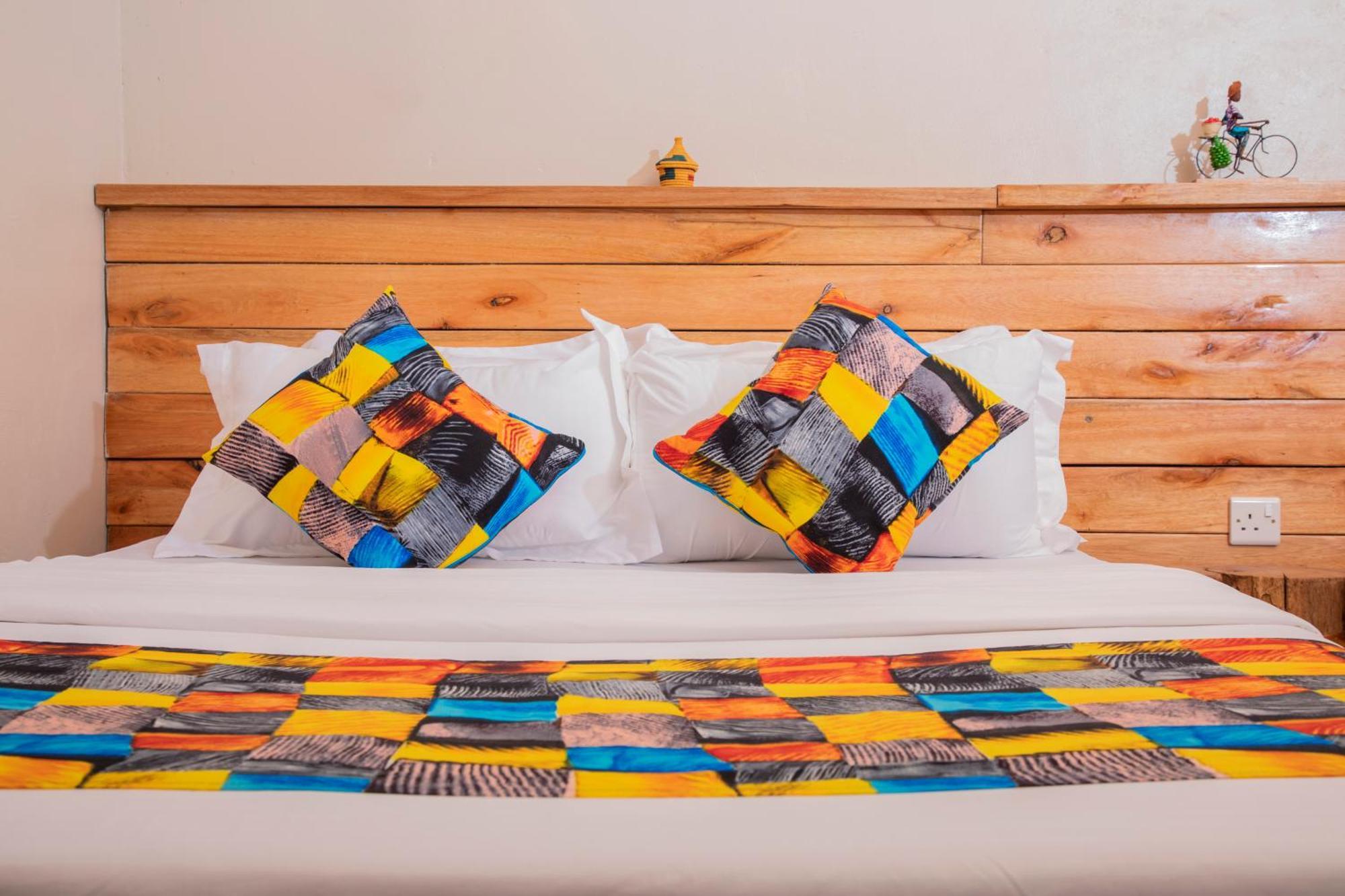 Kaswa Lodge Fort Portal Bagian luar foto
