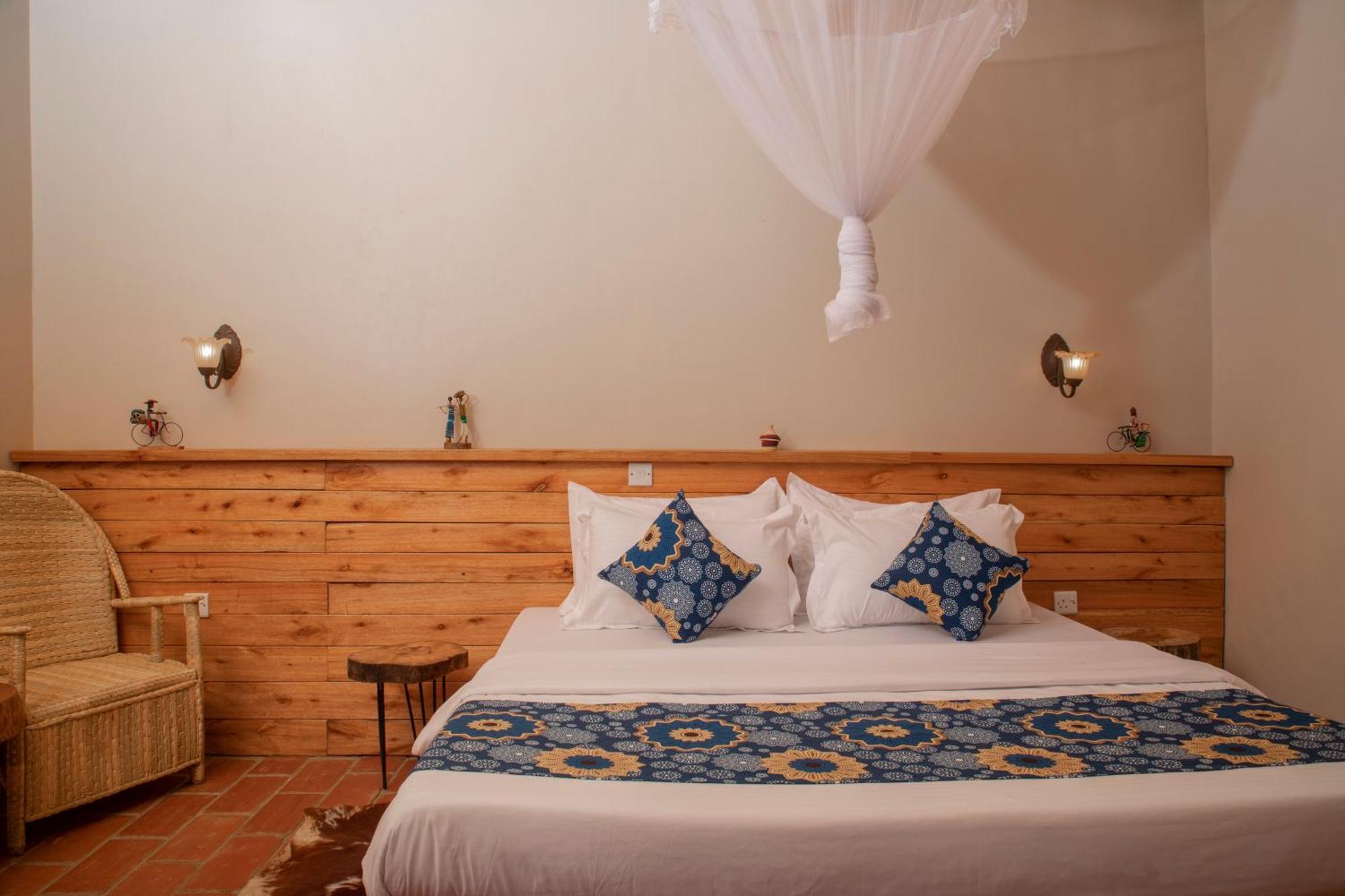 Kaswa Lodge Fort Portal Bagian luar foto