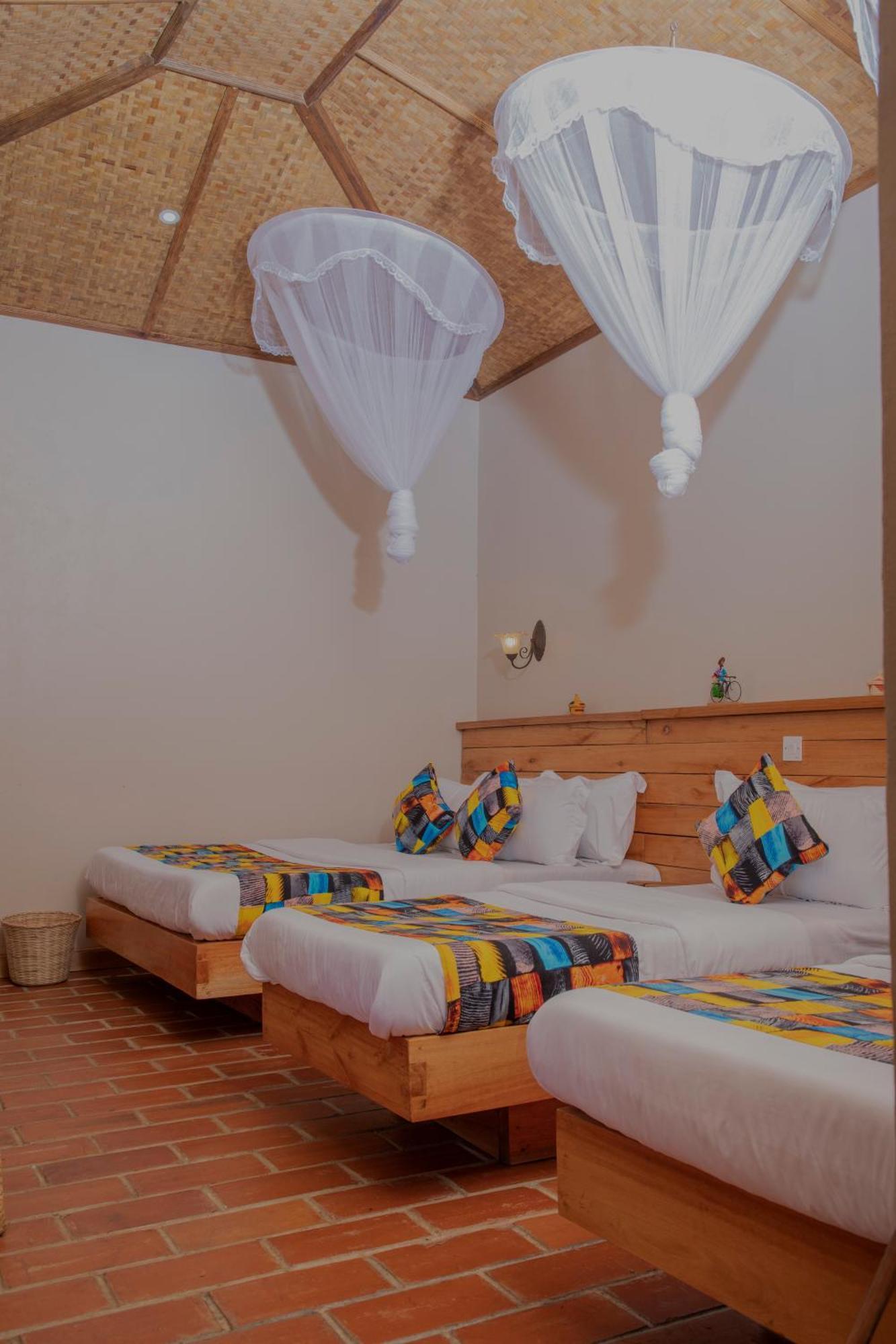 Kaswa Lodge Fort Portal Bagian luar foto