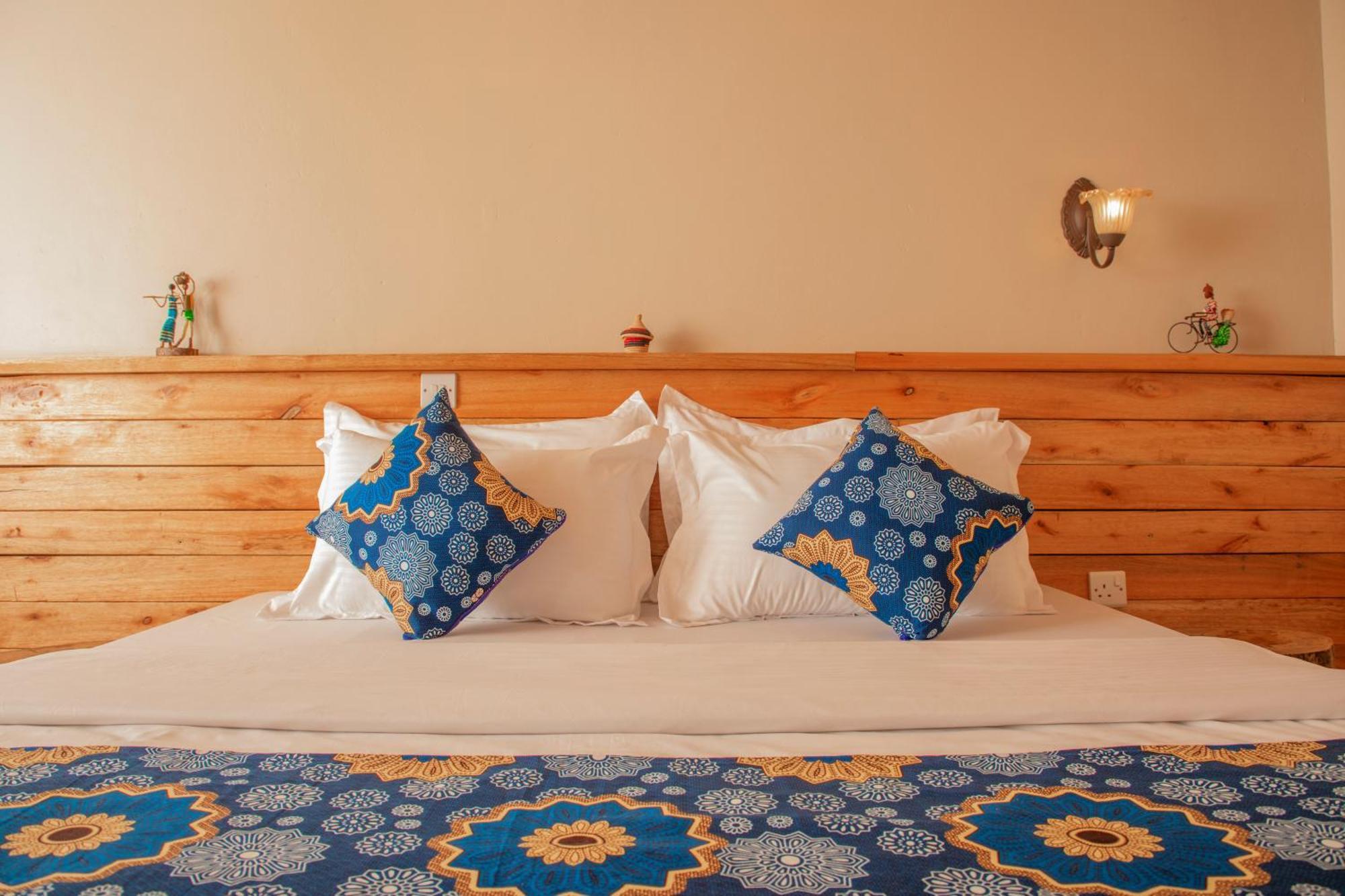 Kaswa Lodge Fort Portal Bagian luar foto