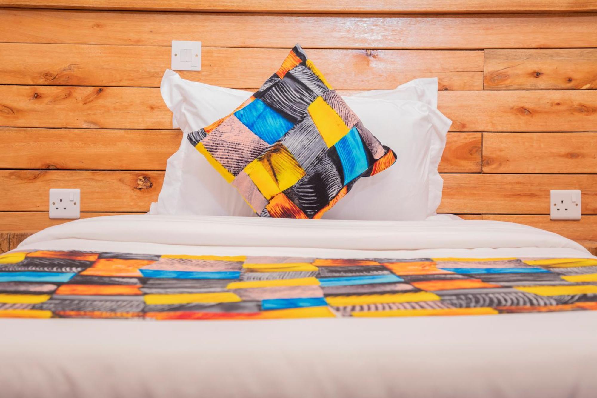 Kaswa Lodge Fort Portal Bagian luar foto