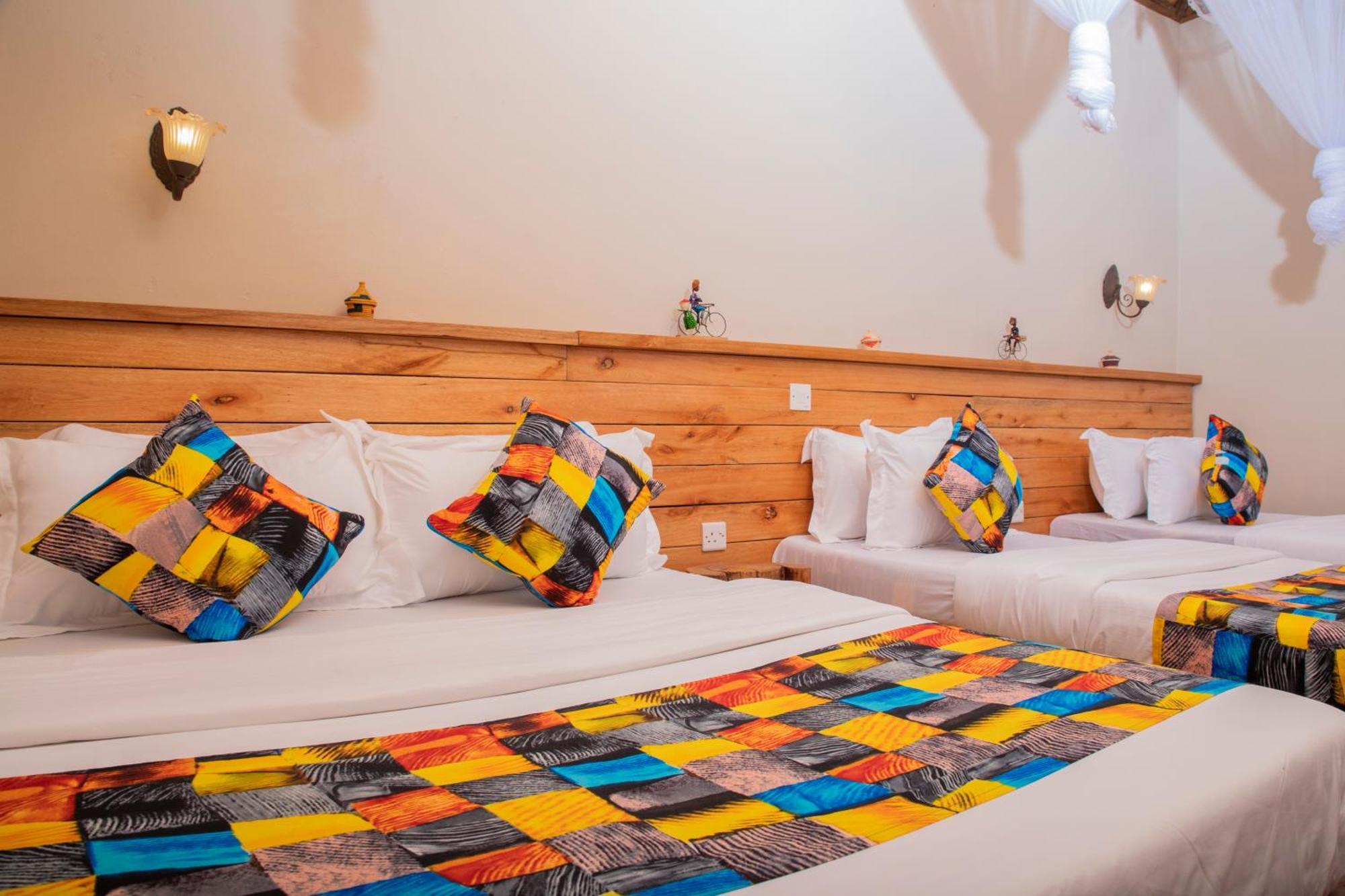 Kaswa Lodge Fort Portal Bagian luar foto